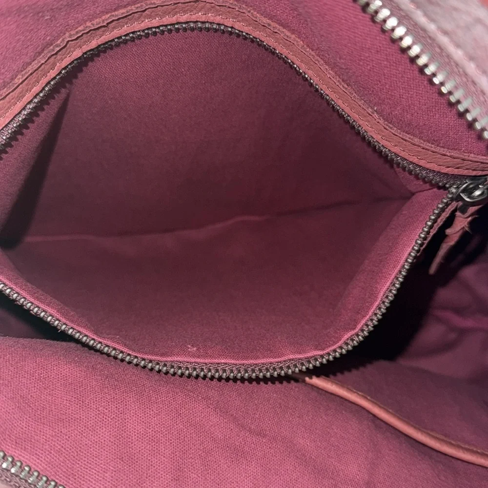 Old Trend Women's Genuine Leather Dorado Expandable Hobo Bag NWT - Picture 16 of 17